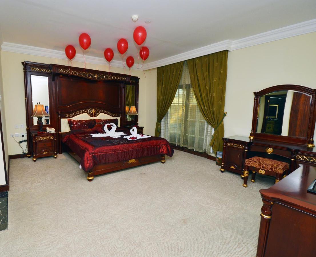The Convention Center & Royal Suites Hotel Koweït Extérieur photo