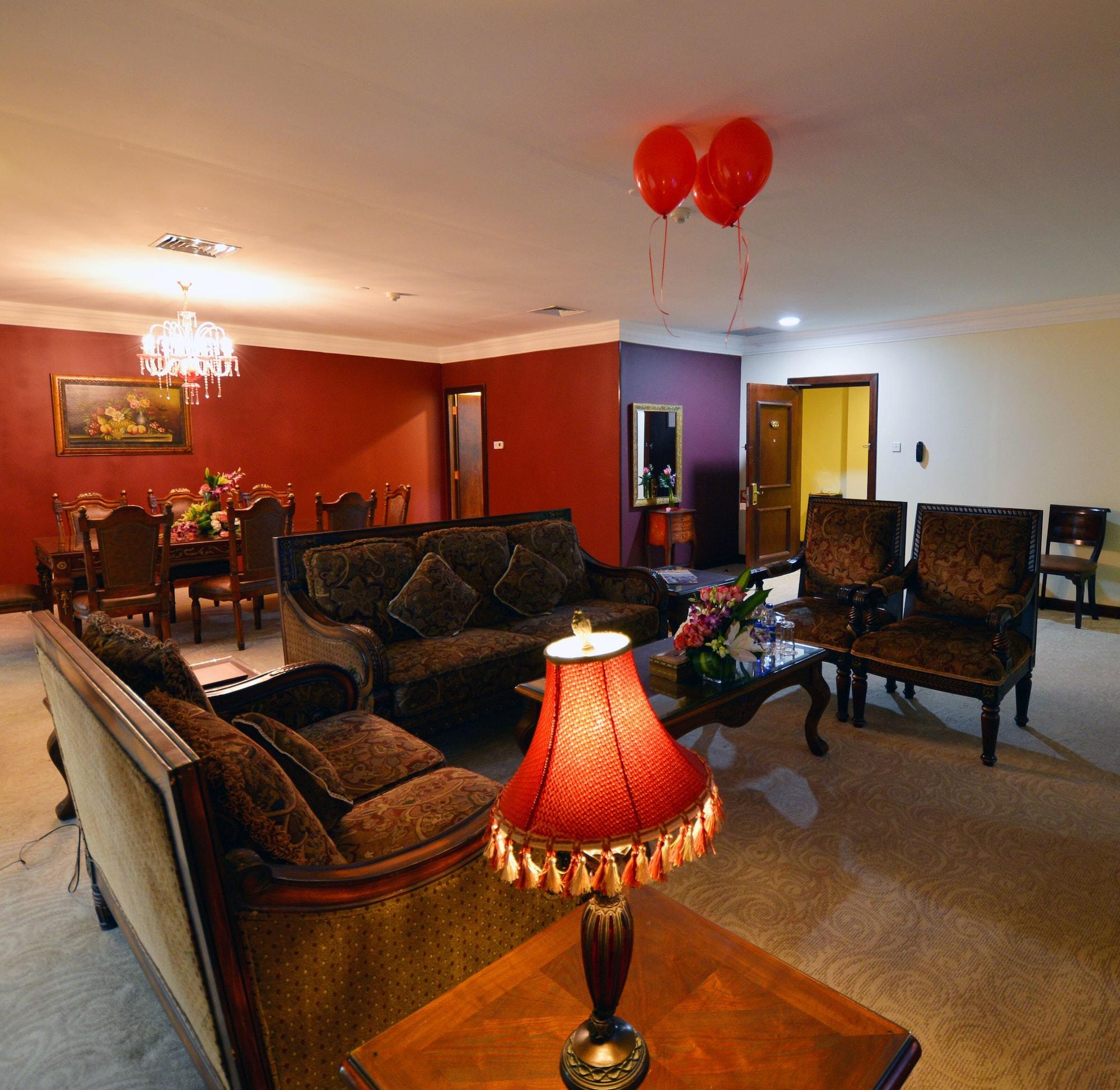 The Convention Center & Royal Suites Hotel Koweït Extérieur photo
